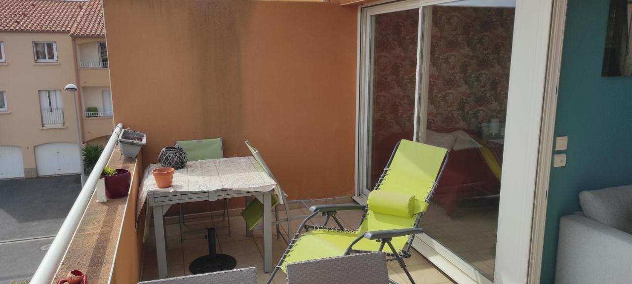 Appartement Avec Grande Terrasse A 15 Mn De La Mer Saint-Estève Exterior foto