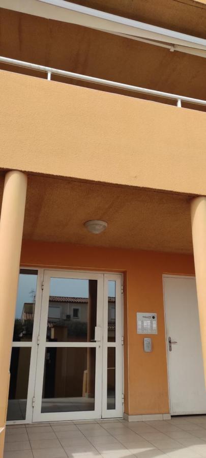 Appartement Avec Grande Terrasse A 15 Mn De La Mer Saint-Estève Exterior foto